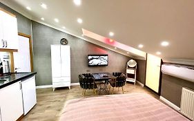 Levent Palace Otel Stdyo